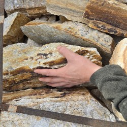 3-8" Buried Treasure Flagstone - Edging Builders 3-8" Buried Treasure Flagstone - Edging Builders